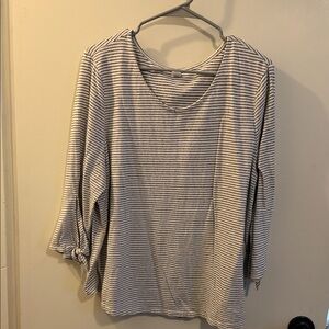 Old Navy Black and White Striped 3/4 Sleeve Top